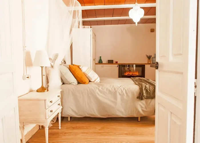 La Casita Del Pueblo Pet Friendly Granada